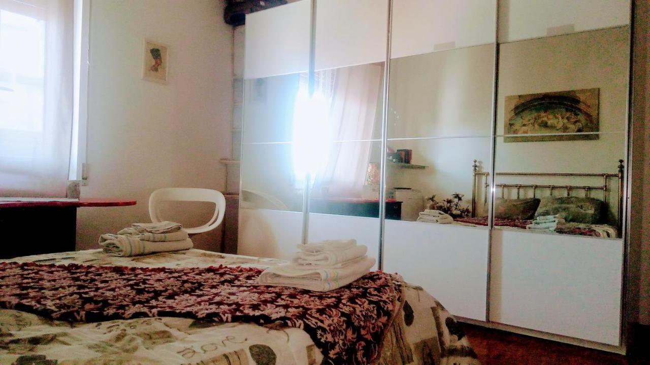 Big Room In Private Appartament, Close To The Station And Center Of City 베르가모 외부 사진